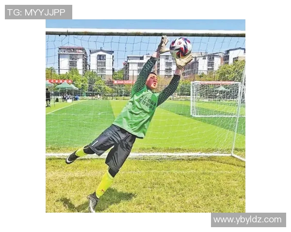 玉树曲麻莱县足球队球星崭露头角 引领当地体育事业新风潮 玉树曲麻莱县足球队球星崭露头角 引领当地体育事业新风潮